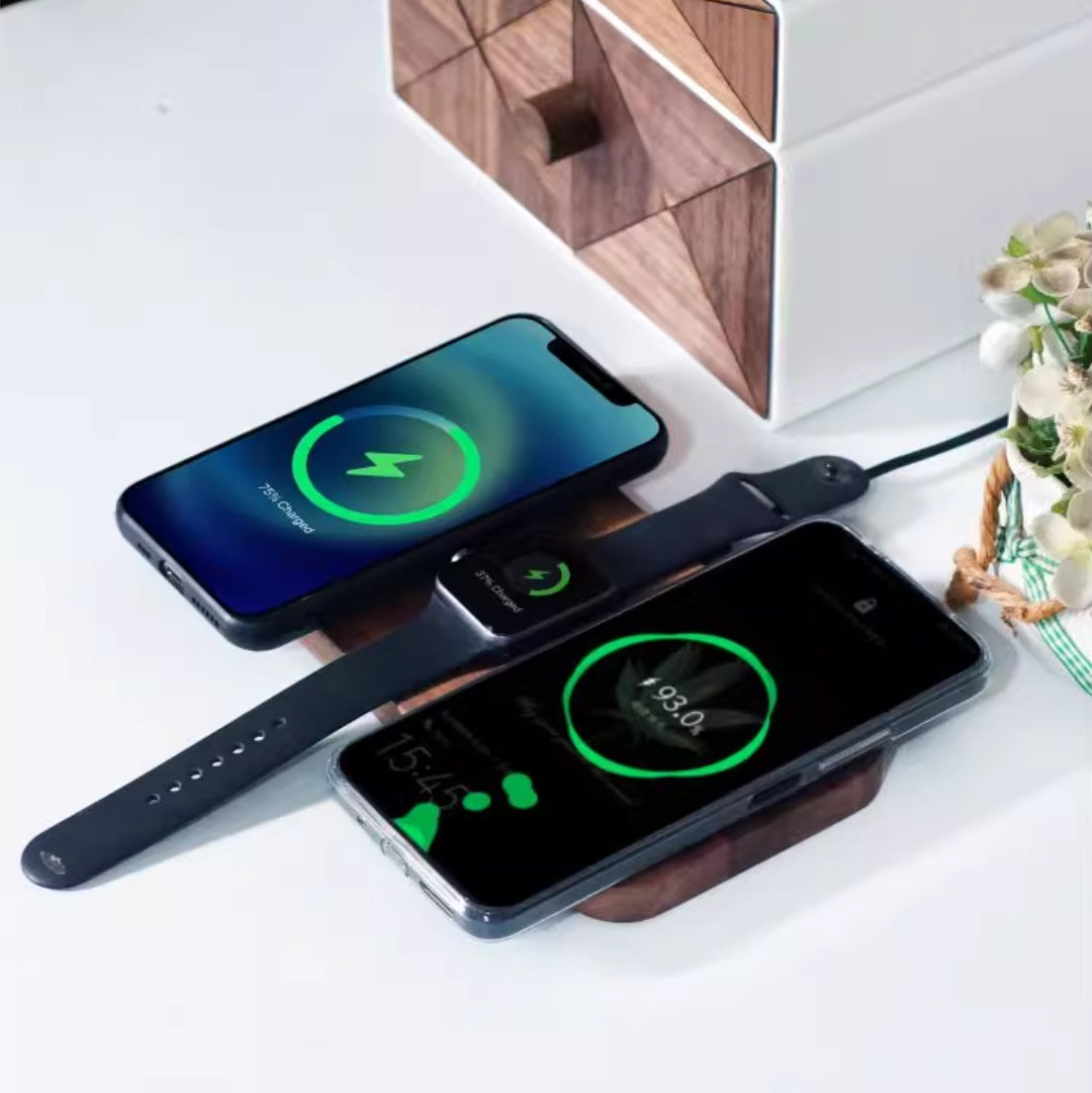 R1CHSOCI3TY Black Walnut Three-in-one Wireless Charger